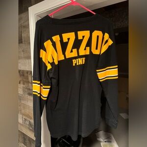 VS PINK MIZZOU Long Sleeve Top